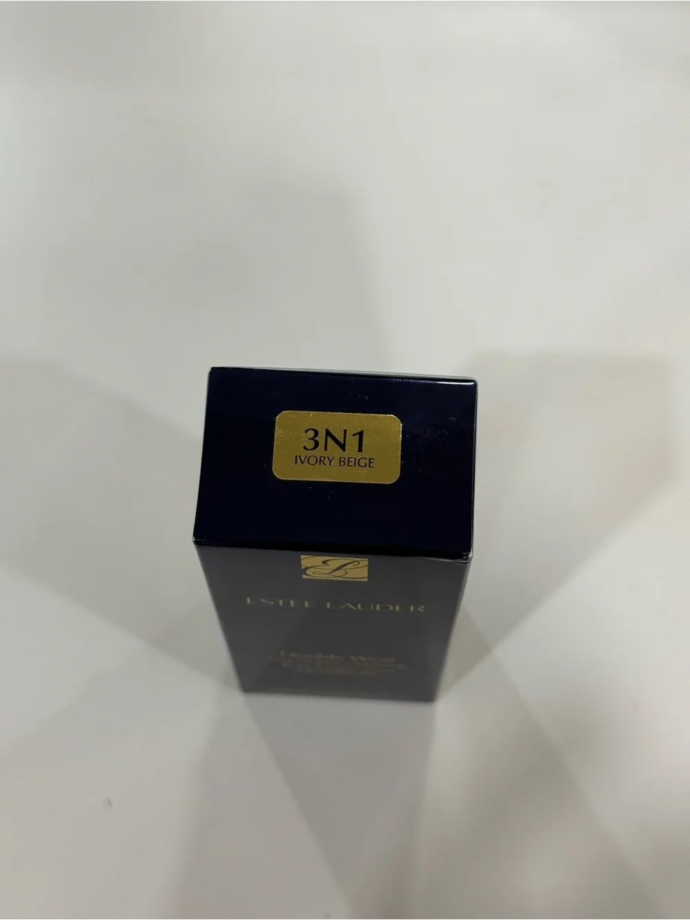 Estee Lauder Double Wear Foundation — Ivory Beige - 3N1